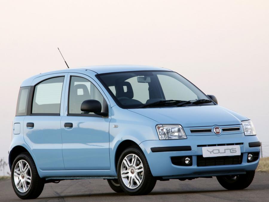  Fiat Panda Young 2011 года  (фото 7 из 12)